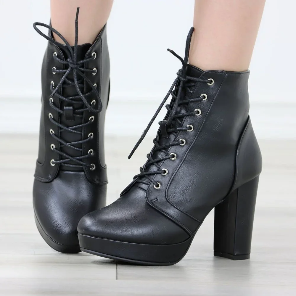 Black Ankle Boots Chunky Lug Block Heel Synthetic Leather Round Toe - Picture 1 of 12